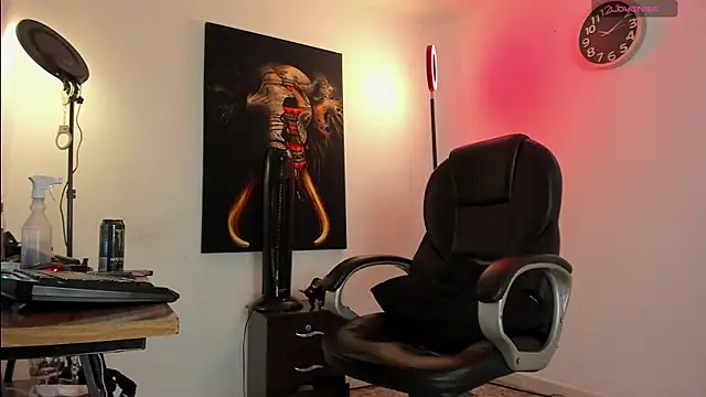 Nicolas Fellener online show from December 4, 4:44 am