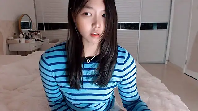 -Lucky Girl online show from March 12, 11:43 am