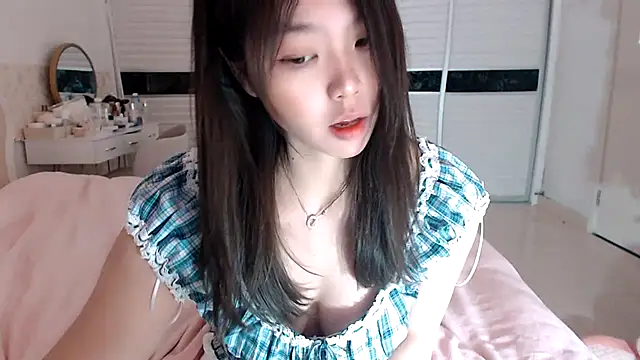 -Lucky Girl online show from March 19, 12:59 am