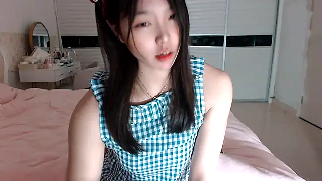 -Lucky Girl online show from March 19, 12:12 pm