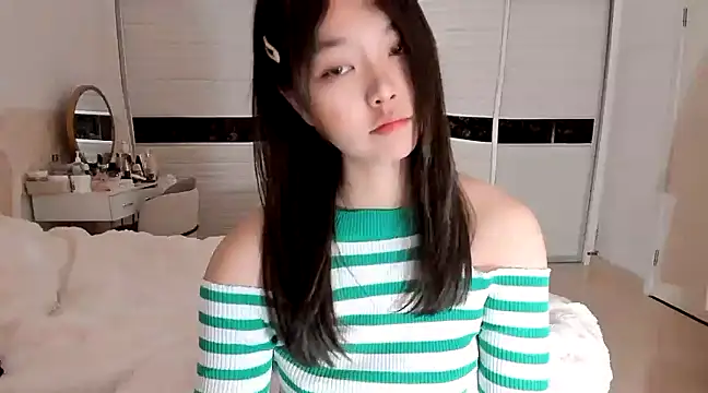-Lucky Girl online show from March 10, 12:50 am