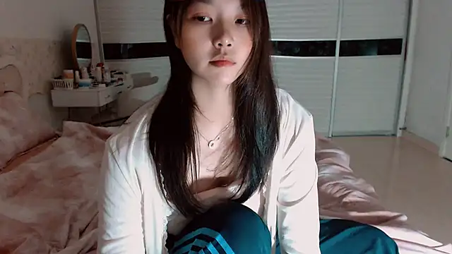 -Lucky Girl online show from May 21, 1:52 pm