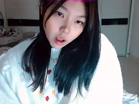 -Lucky Girl online show from November 23, 1:59 am