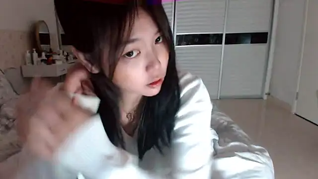 -Lucky Girl online show from October 21, 8:03 am