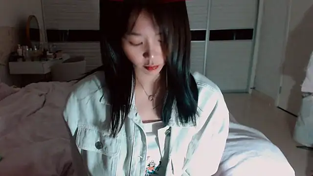 -Lucky Girl online show from March 5, 12:57 pm