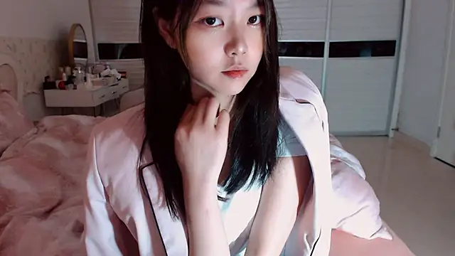 -Lucky Girl online show from March 25, 2:44 am