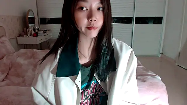 -Lucky Girl online show from April 5, 2:51 am