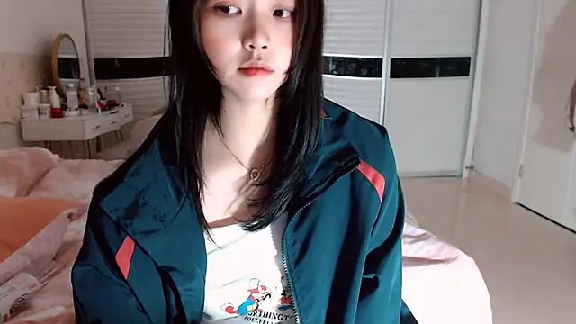 -Lucky Girl online show from November 30, 11:00 am