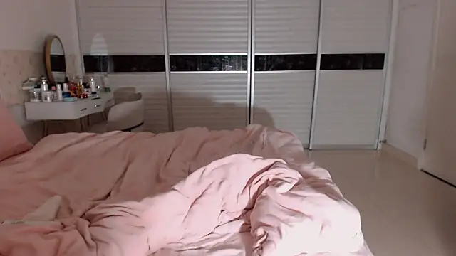 -Lucky Girl online show from October 26, 2:28 pm