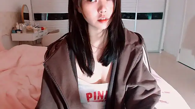 -Lucky Girl online show from March 3, 2:07 am