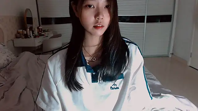 -Lucky Girl online show from May 26, 2:26 pm