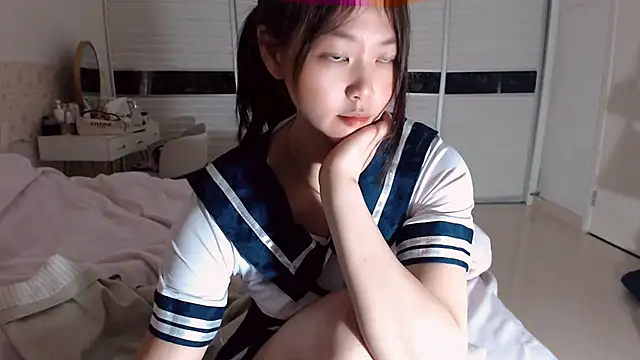 -Lucky Girl online show from March 8, 2:09 pm