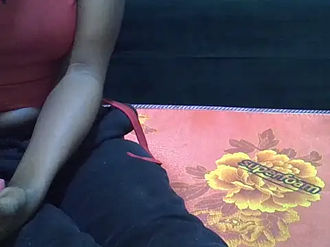 Snapshot of sweet_veee chatting on December 3, 6:47 am sweet veee online show from December 3, 6:47 am