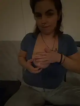 Jassiundich2 online show from March 6, 11:33 pm