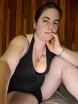 Jassiundich2 online show from March 26, 9:35 pm