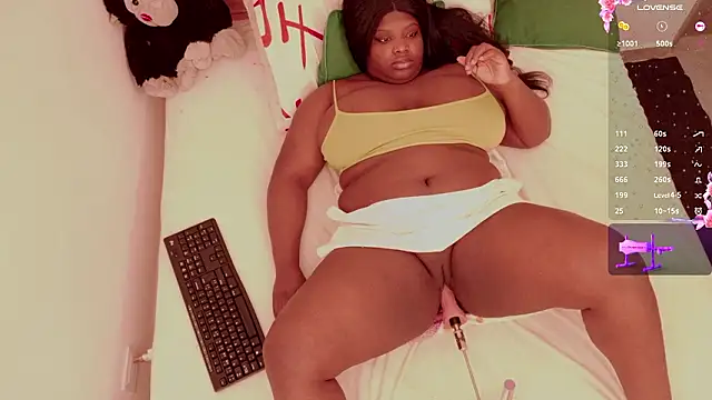 Jhoxy M online show from February 7, 7:33 pm