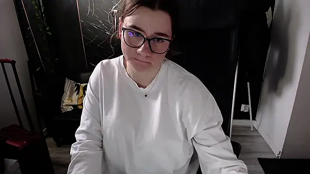 littleviki7 online show from March 15, 3:08 pm