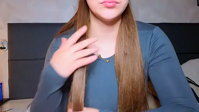 Sweetninaaa online show from May 10, 2:41 pm