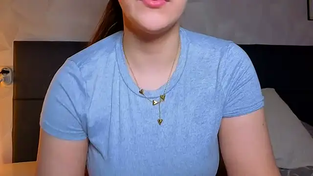Sweetninaaa online show from May 17, 11:21 am