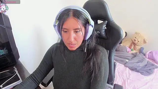 Snapshot of nerdgirl_314 chatting on January 12, 10:12 pm nerdgirl 314 online show from January 12, 10:12 pm