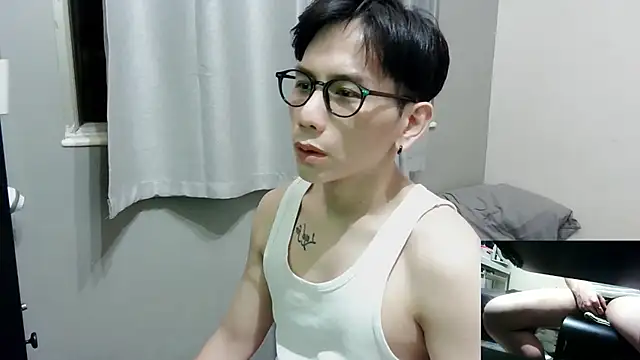 UndreamtM online show from September 30, 11:38 am