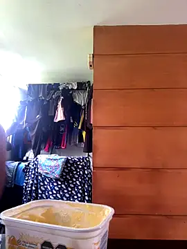 Snapshot of emmyjhonson07 chatting on November 17, 4:00 pm emmyjhonson07 online show from November 17, 4:00 pm