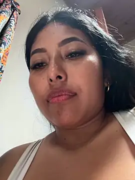 emmyjhonson07 online show from April 5, 2:02 pm