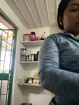 Snapshot of emmyjhonson07 chatting on February 25, 1:00 pm emmyjhonson07 online show from February 25, 1:00 pm