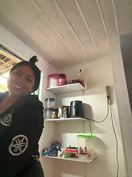 Snapshot of emmyjhonson07 chatting on February 10, 12:48 pm emmyjhonson07 online show from February 10, 12:48 pm