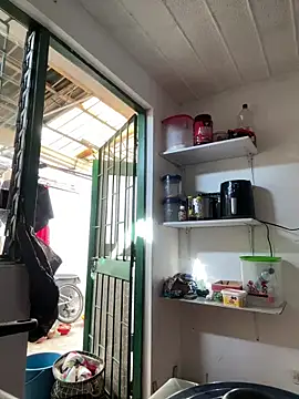 Snapshot of emmyjhonson07 chatting on February 12, 1:33 pm emmyjhonson07 online show from February 12, 1:33 pm