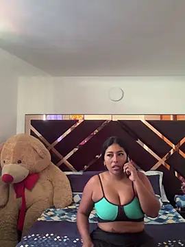 Snapshot of emmyjhonson07 chatting on October 14, 2:17 pm emmyjhonson07 online show from October 14, 2:17 pm