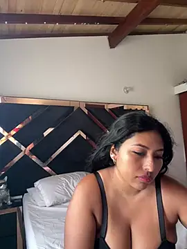 Snapshot of emmyjhonson07 chatting on July 16, 4:15 pm emmyjhonson07 online show from July 16, 4:15 pm
