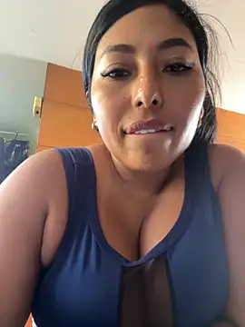 Snapshot of emmyjhonson07 chatting on September 15, 2:17 pm emmyjhonson07 online show from September 15, 2:17 pm