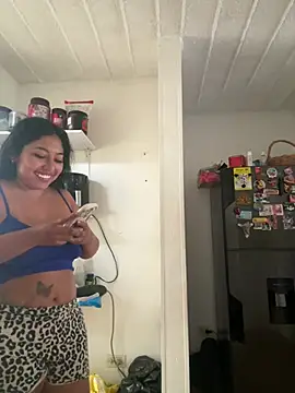 emmyjhonson07 online show from June 2, 12:49 pm