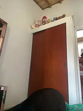 Snapshot of emmyjhonson07 chatting on January 18, 5:16 pm emmyjhonson07 online show from January 18, 5:16 pm