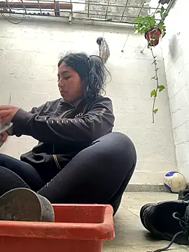 Snapshot of emmyjhonson07 chatting on January 19, 1:48 pm emmyjhonson07 online show from January 19, 1:48 pm