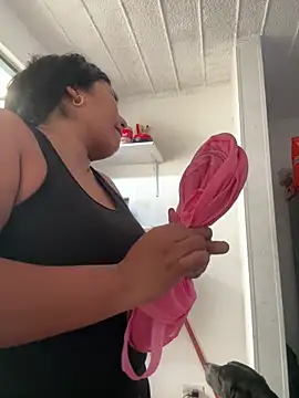 emmyjhonson07 online show from March 19, 1:44 pm