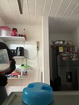 Snapshot of emmyjhonson07 chatting on February 16, 1:10 pm emmyjhonson07 online show from February 16, 1:10 pm