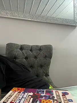 Snapshot of emmyjhonson07 chatting on February 1, 1:09 pm emmyjhonson07 online show from February 1, 1:09 pm