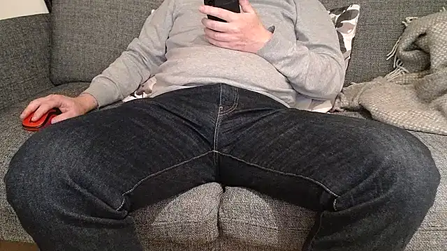 Just-For-You-All online show from January 22, 10:15 pm