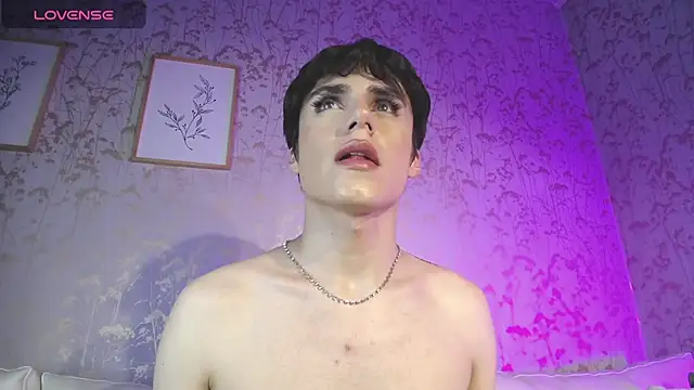 Snapshot of ChristianM_18 chatting on February 28, 9:01 pm ChristianM 18 online show from February 28, 9:01 pm