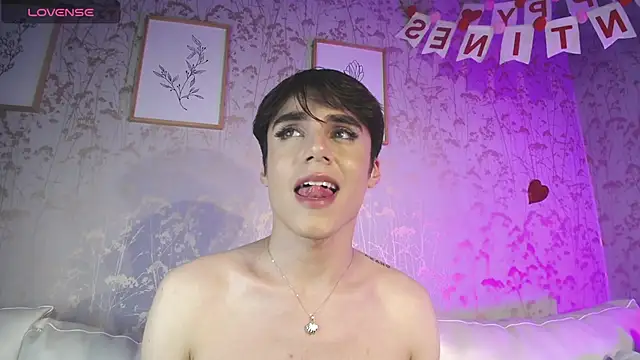 Snapshot of ChristianM_18 chatting on February 15, 8:23 pm ChristianM 18 online show from February 15, 8:23 pm