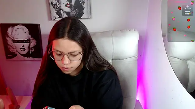 SamanthaRoldaan online show from November 11, 2:56 pm