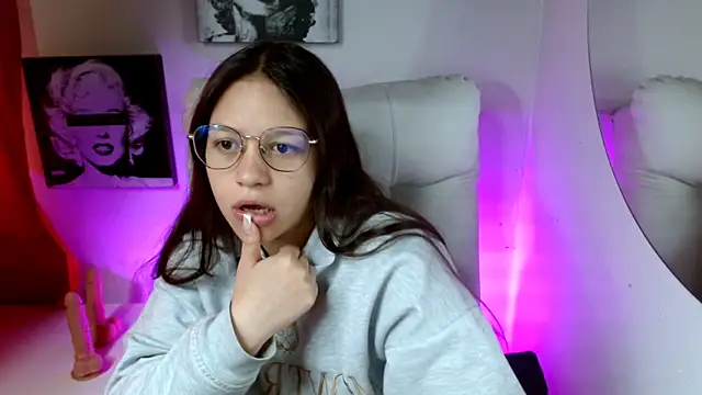 SamanthaRoldaan online show from February 20, 3:03 pm