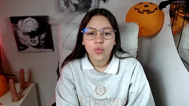 SamanthaRoldaan online show from October 28, 2:27 pm