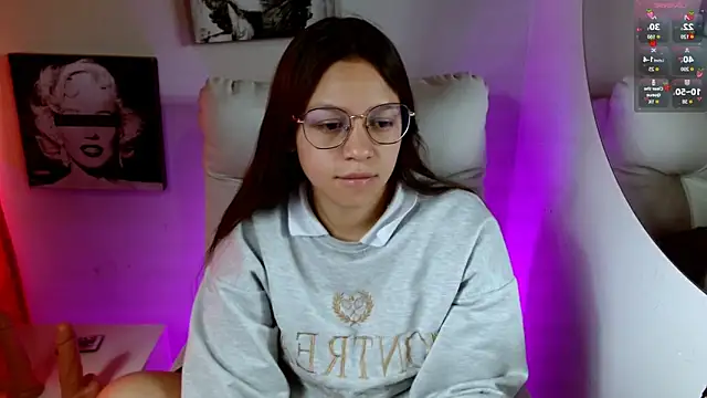 Snapshot of SamanthaRoldaan chatting on October 2, 2:42 pm SamanthaRoldaan online show from October 2, 2:42 pm