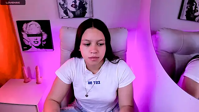 SamanthaRoldaan online show from March 23, 6:19 pm