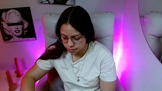 SamanthaRoldaan online show from February 22, 7:26 pm