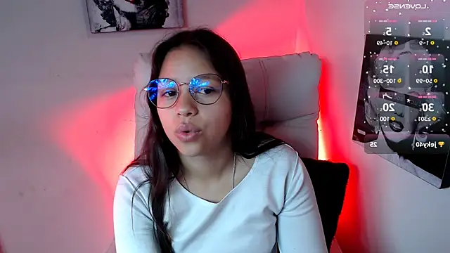 Snapshot of SamanthaRoldaan chatting on February 28, 1:58 pm SamanthaRoldaan online show from February 28, 1:58 pm