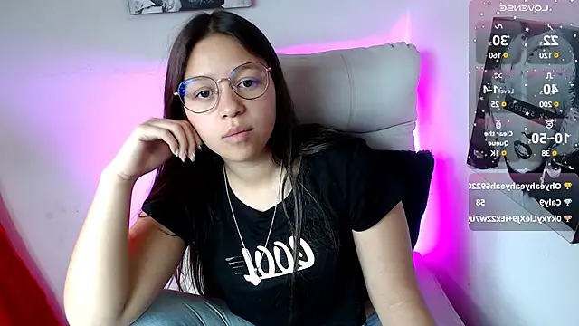 Snapshot of SamanthaRoldaan chatting on March 1, 6:00 pm SamanthaRoldaan online show from March 1, 6:00 pm
